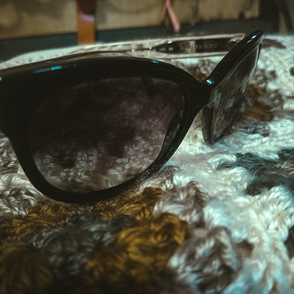 Burberry Classic Black Sunglasses - Picture 4 of 12
